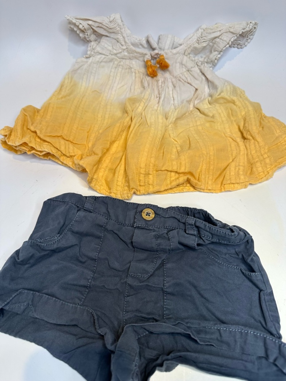 Tommy Bahama cream top and yellow tassel with matching gray pocketed shorts 3T